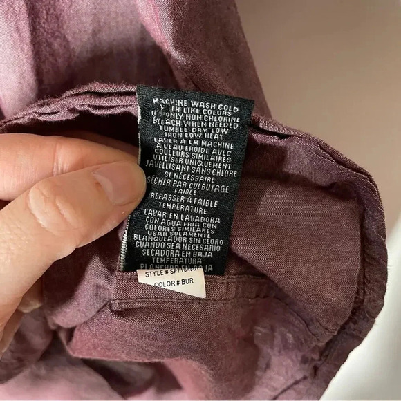 Voyager Short Sleeve Button Up Shirt Size XL - Picture 4 of 6